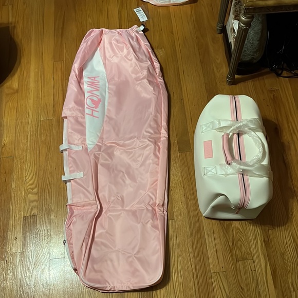 New Honma LTD Edition 65th Anniversary Sakura Blossom Duffel & Golf Cover Set - Picture 11 of 17